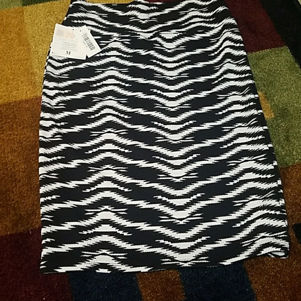 Lularoe skirt